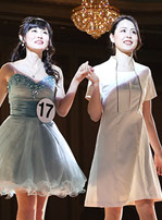 入場する山崎様